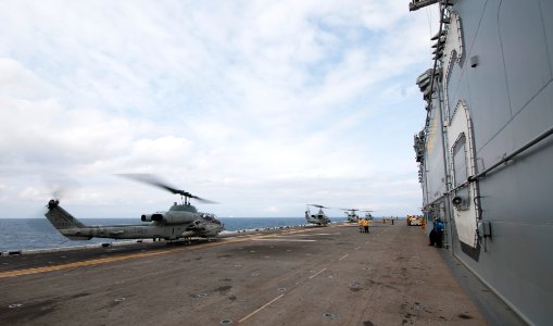 USS Bonhomme Richard aviation combat element fly-off 140423-N-LM312-284