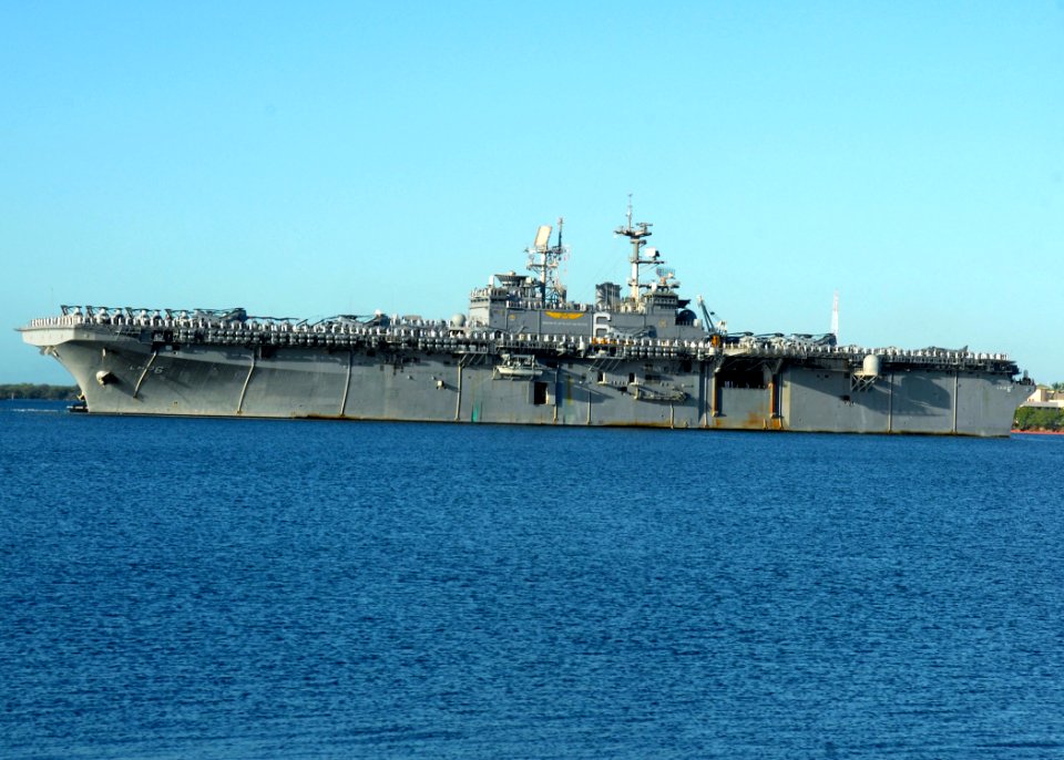 USS Bonhomme Richard on MSO DVIDS67115