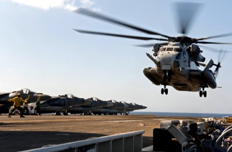 USS Bonhomme Richard flight operations 121014-N-KB563-207
