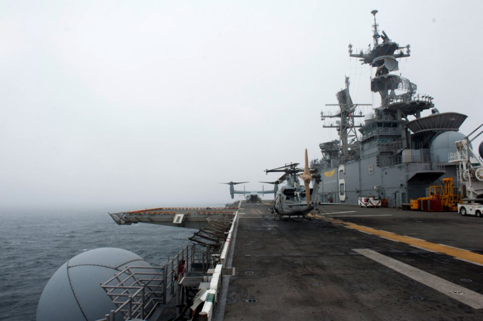 USS Bonhomme Richard operations 140418-N-LM312-007