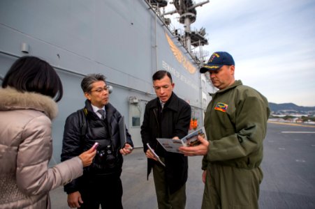 USS Bonhomme Richard (LHD 6) Welcomes Asahi Shimbun Reporter 170118-N-TH560-058
