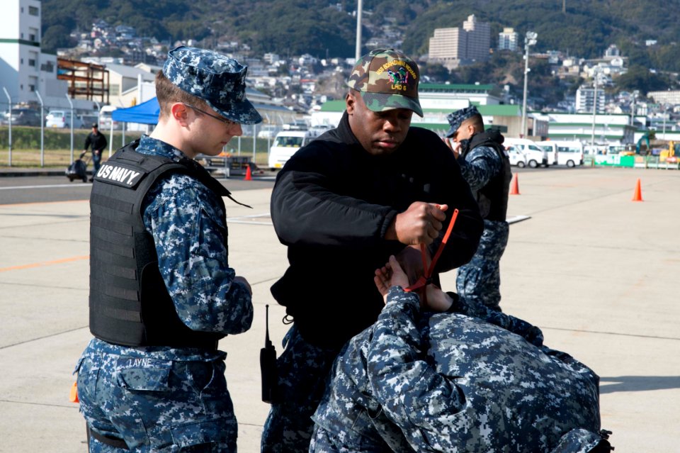 USS Bonhomme Richard (LHD 6) Ship's Self Defense Force (SSDF) Force Protection Training 170125-N-XT039-012