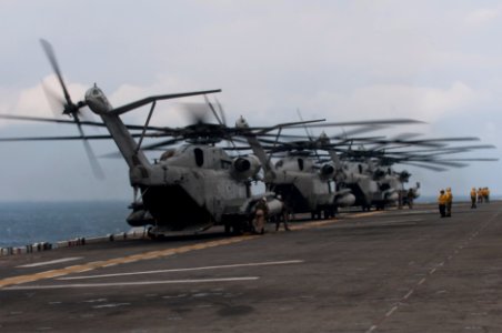 USS Bonhomme Richard aviation combat element fly-off 140423-N-LM312-140