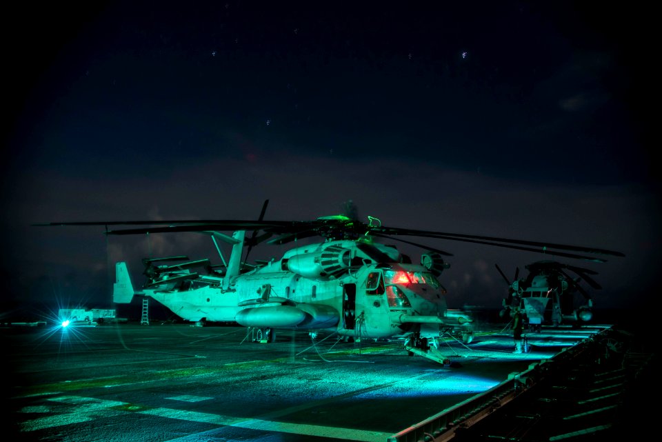 USS Bonhomme Richard (LHD-6) CH-53E night maintenance 160921-N-XK809-070