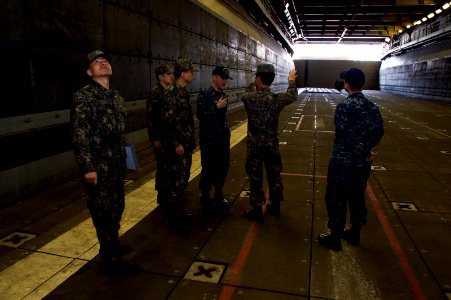 USS Bonhomme Richard (LHD 6) USS Ashland Departs 170223-N-RU971-064