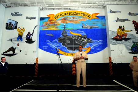 US Navy 090720-N-7456N-030 Commander, U.S. Second Fleet, Vice Adm. Mel Williams Jr. addresses the crew of the aircraft carrier USS Carl Vinson (CVN 70) in Hangar Bay 2 during his visit