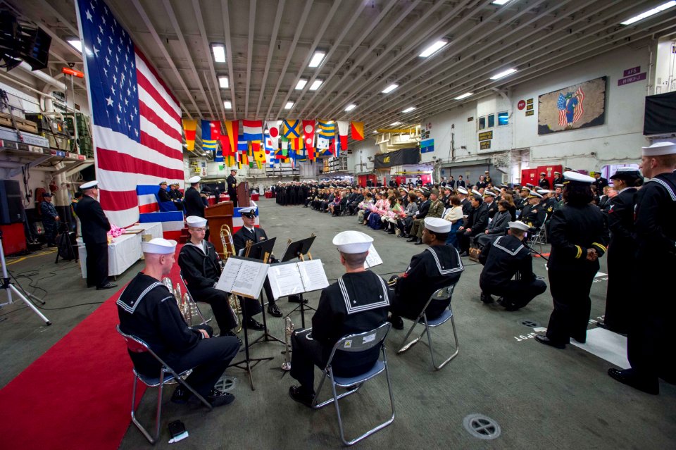 USS Bonhomme Richard (LHD 6) PHIBRON 11 Change of Command 170109-N-TH560-369