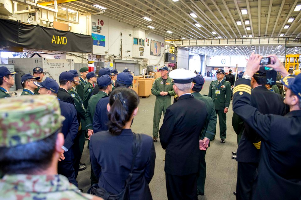 USS Bonhomme Richard (LHD 6) Tour 161208-N-XK809-148