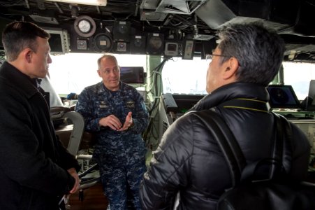USS Bonhomme Richard (LHD 6) Welcomes Asahi Shimbun Reporter 170118-N-TH560-100