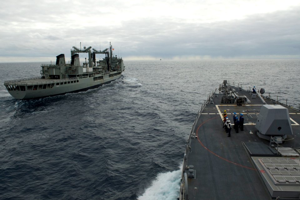 US Navy 090722-N-9123L-010 The guided-missile destroyer USS McCampbell (DDG 85) approaches the Royal Australian Navy replenishment oiler HMAS Success (AOR 304) to conduct an underway replenishment