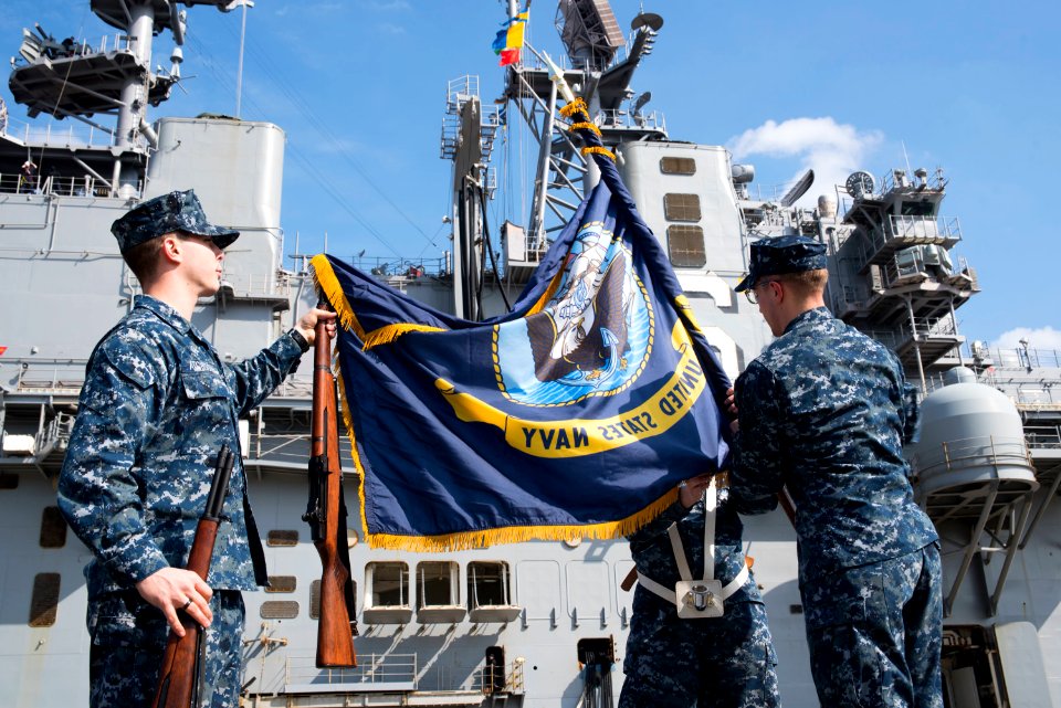 USS Bonhomme Richard (LHD 6) Sailors conduct a Drill Meet Rehearsal 170216-N-XT039-079