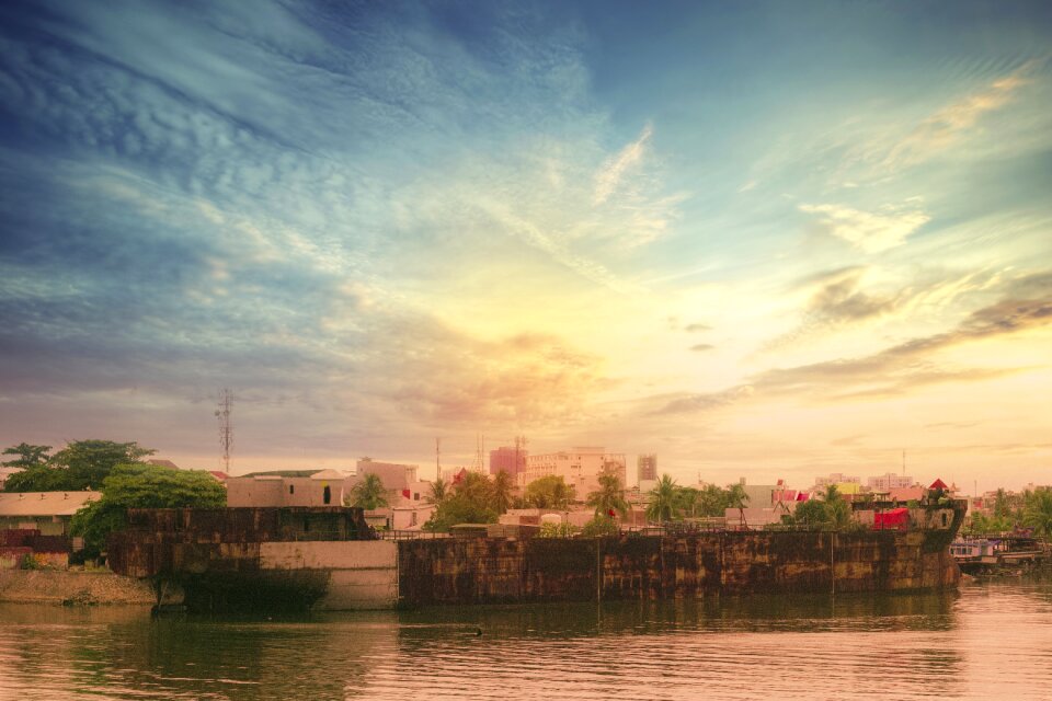 Light vietnam cloud