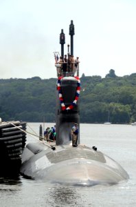 US Navy 090722-N-8467N-001 he Virginia-class attack submarine USS New Hampshire (SSN 778) returns to Submarine Base New London after completing her maiden deployment photo