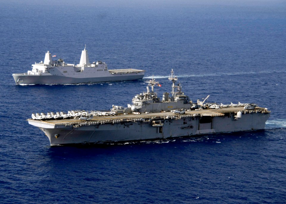 US Navy 090725-N-8283S-183 The amphibious assault ship USS Boxer (LHD 4) is underway with the amphibious transport dock ship New Orleans (LPD 18)