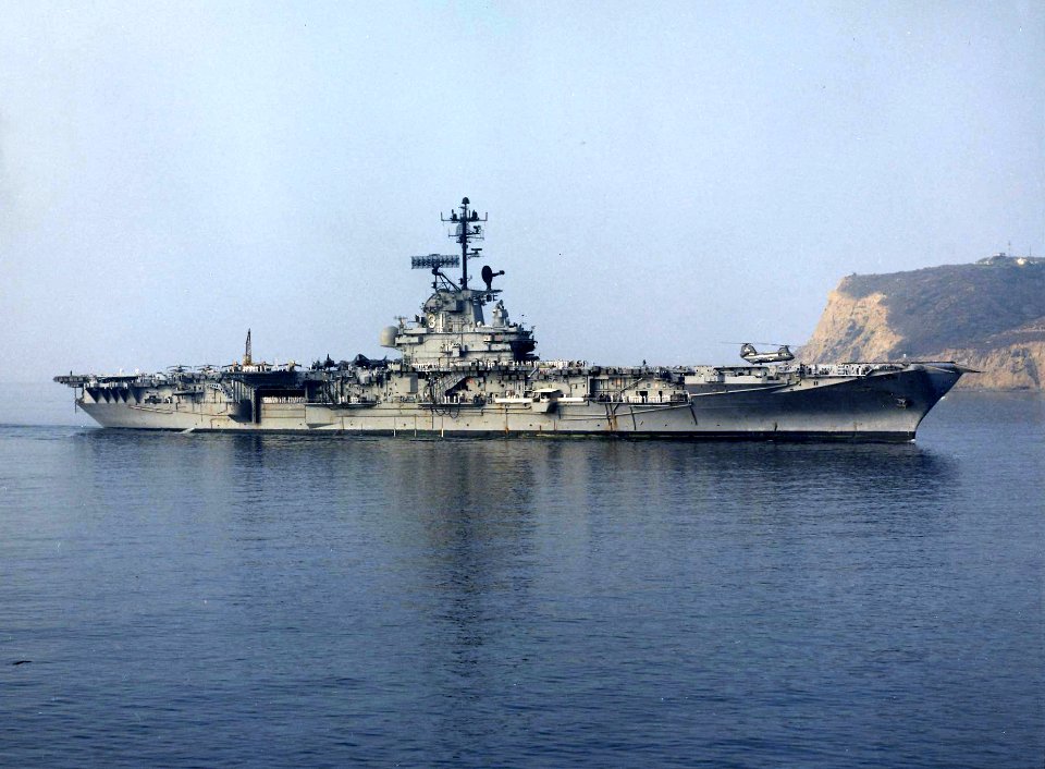 USS Bon Homme Richard (CVA-31) off Point Loma 1968