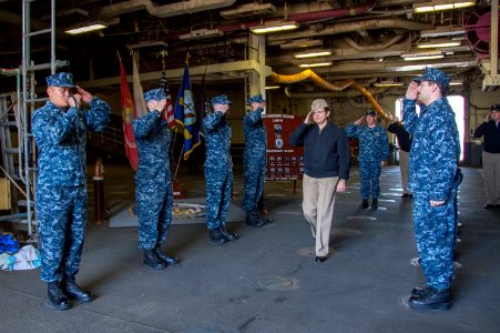 USS Bonhomme Richard (LHD 6) Chief of Chaplains Tour 161129-N-TH560-225