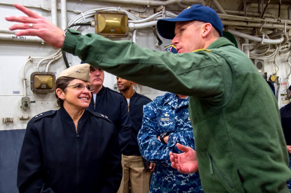USS Bonhomme Richard (LHD 6) Chief of Chaplains Tour 161129-N-TH560-042
