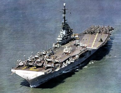 USS Bon Homme Richard (CVA-31) underway c1956