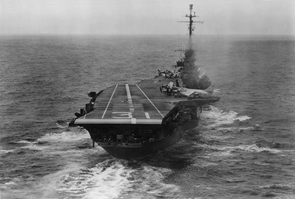 USS Bon Homme Richard (CVA-31) stern view 1957