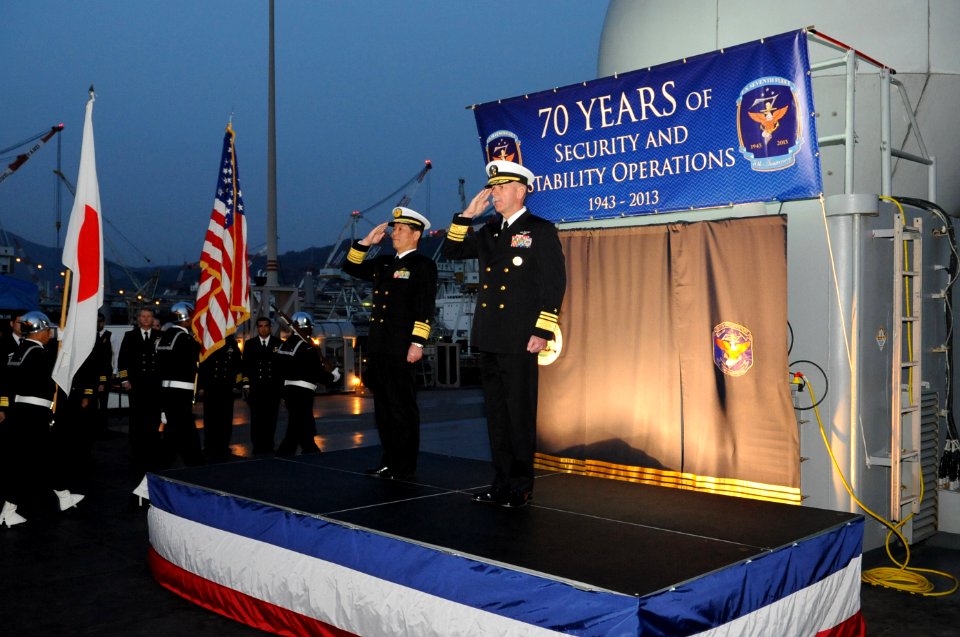 USS Blue Ridge visit 130316-N-GR655-073