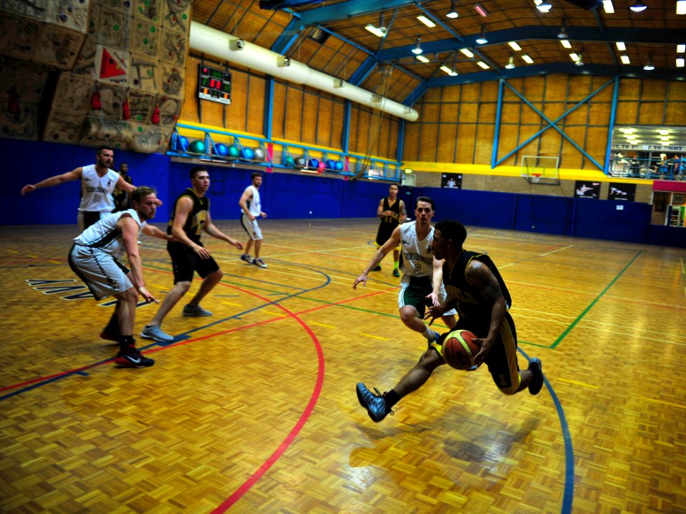 USS Blue Ridge Sailors participate in inter-navy sports while visiting Sydney 150708-N-KG618-364