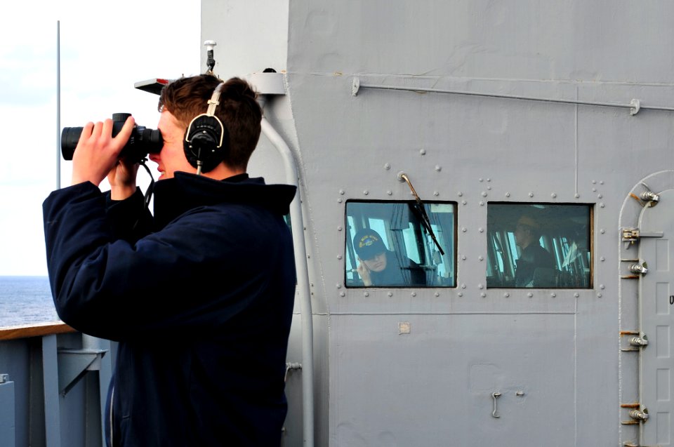 USS Blue Ridge washdown 150303-N-XF387-078