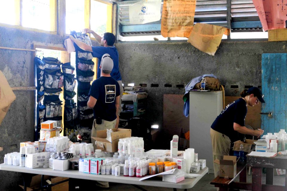 US Navy 090808-N-9689V-006 Pacific Partnership 2009 team members work in the pharmacy during a Pacific Partnership 2009 medical civic action project