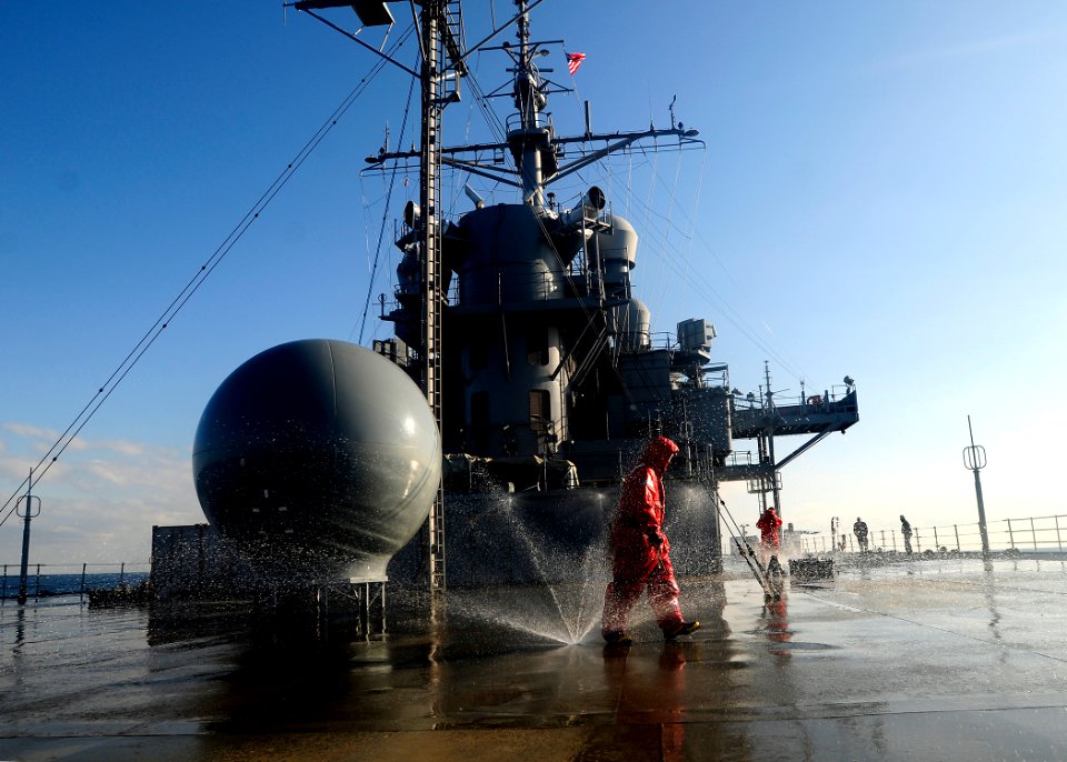USS Blue Ridge operations 150302-N-NM917-334