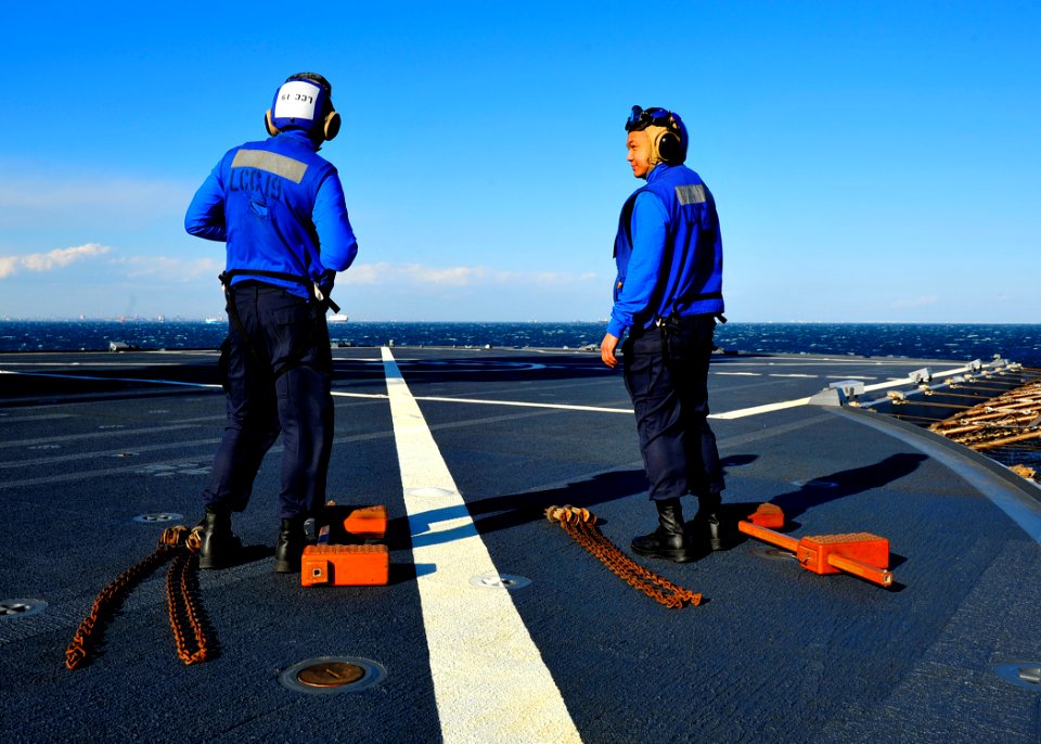 USS Blue Ridge operations 150303-N-NM917-060