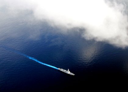 US Navy 090816-N-2638R-007 The Arleigh Burke-class guided-missile destroyer USS Mustin (DDG 89) transits the western Pacific Ocean