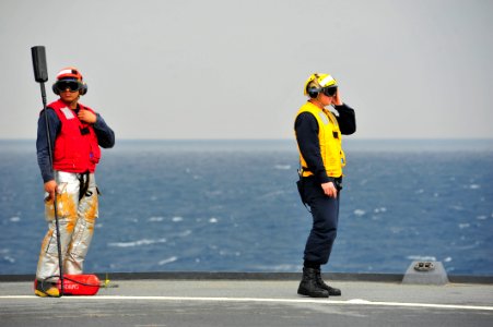 USS Blue Ridge operations 140302-N-NN332-020