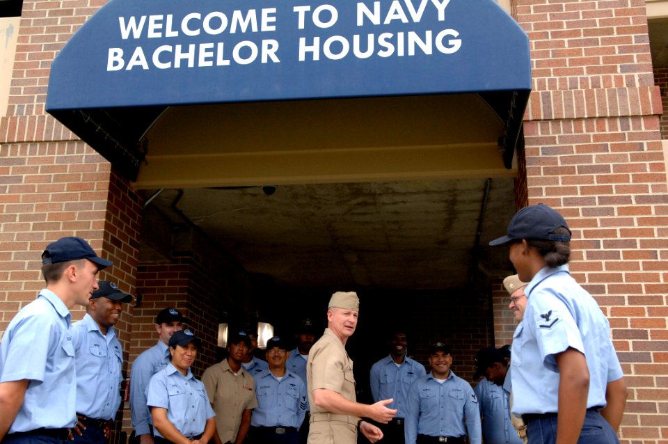 US Navy 090817-N-9818V-063 Master Chief Petty Officer of the Navy (MCPON) Rick West speaks with Sailors at the Navy Bachelor Housing complex at Andrews Air Force Base