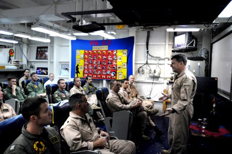 US Navy 090817-N-4995K-081 Vice Adm. Bill Gortney, Commander, U.S. Naval Forces Central Command, speaks to pilots from Strike Fighter Squadron (VFA) 113