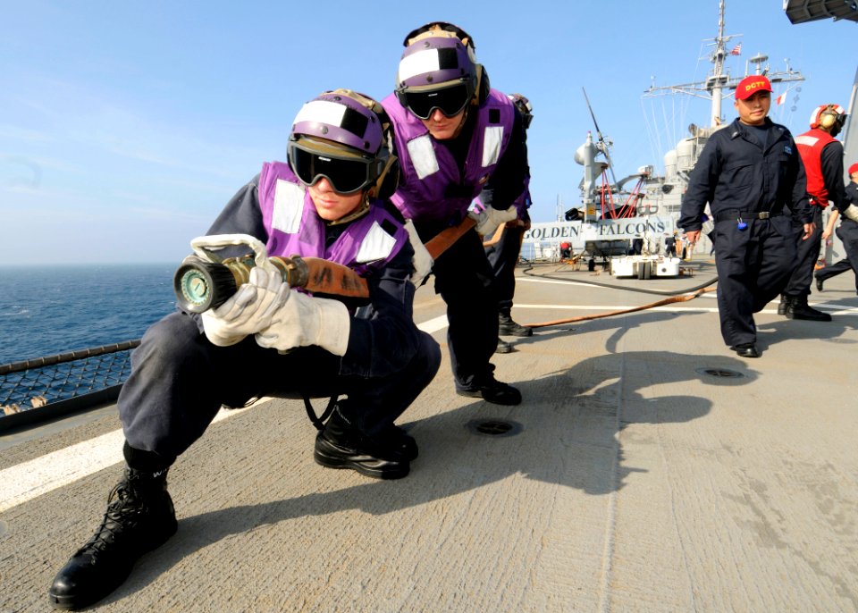 USS Blue Ridge crash and salvage drill 140714-N-ON468-072