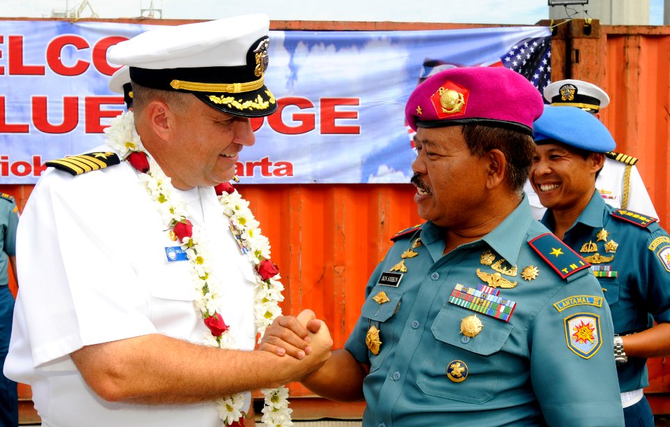 USS Blue Ridge arrives in Indonesia