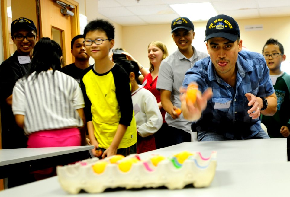 USS Blue Ridge community service event in Hong Kong 150321-N-LG619-460