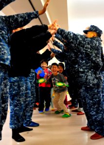 USS Blue Ridge activity 141220-N-KG618-415
