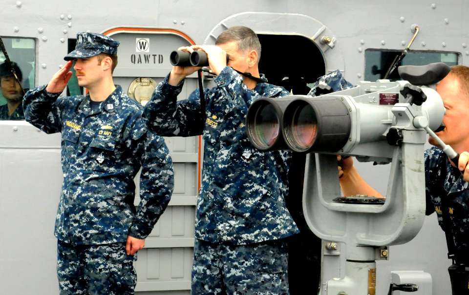 USS Blue Ridge 120315-N-KL167-145