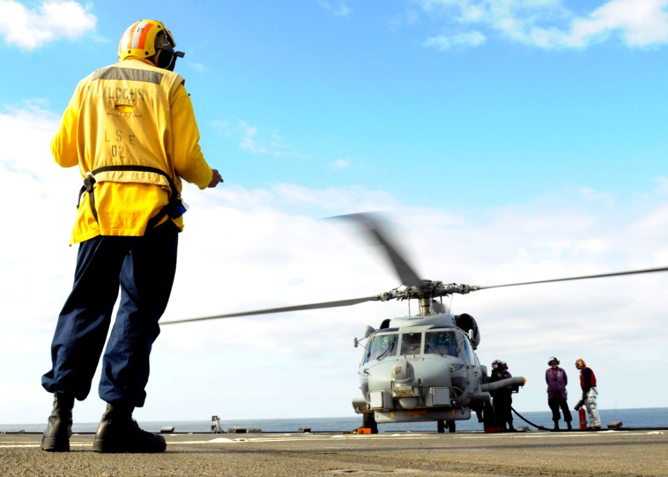 USS Blue Ridge 130201-N-ON468-058