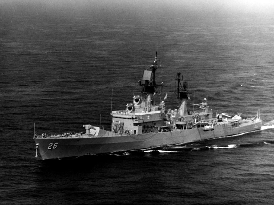 USS Belknap (DLG-26) underway in 1973