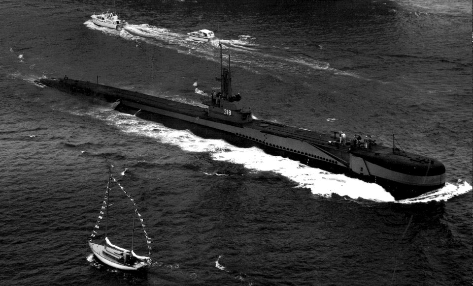 USS Baya (AGSS-318) in 1962