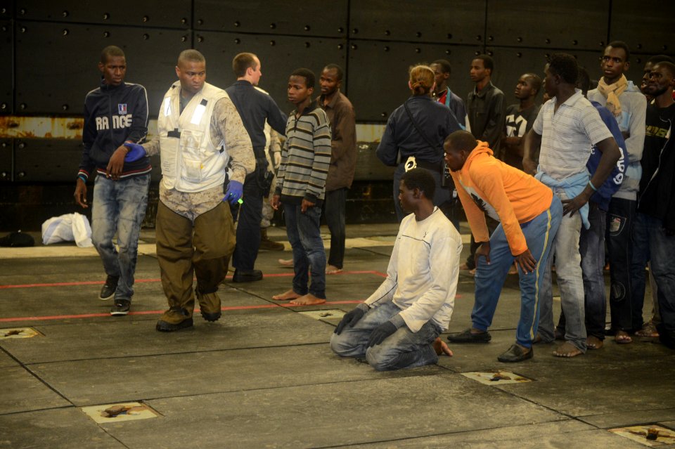 USS Bataan assists vessels, occupants in distress 140606-N-MW280-927