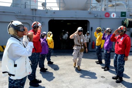 USS Bataan 140921-N-HQ940-205 (15344655201)