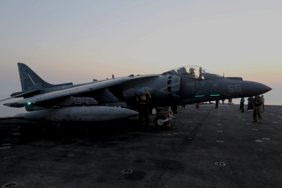 USS Bataan (LHD 5) 140903-M-WJ569-007 (15172146241)