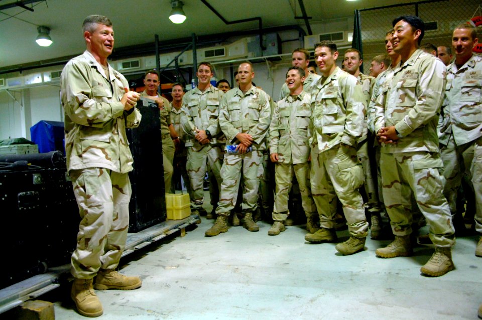 US Navy 090916-N-9818V-340 Master Chief Petty Officer of the Navy (MCPON) Rick West talks to Sailors deployed with Commander Task Force (CTF) 56 during his tour of Naval Support Activity Bahrain