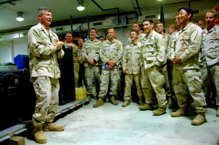 US Navy 090916-N-9818V-340 Master Chief Petty Officer of the Navy (MCPON) Rick West talks to Sailors deployed with Commander Task Force (CTF) 56 during his tour of Naval Support Activity Bahrain