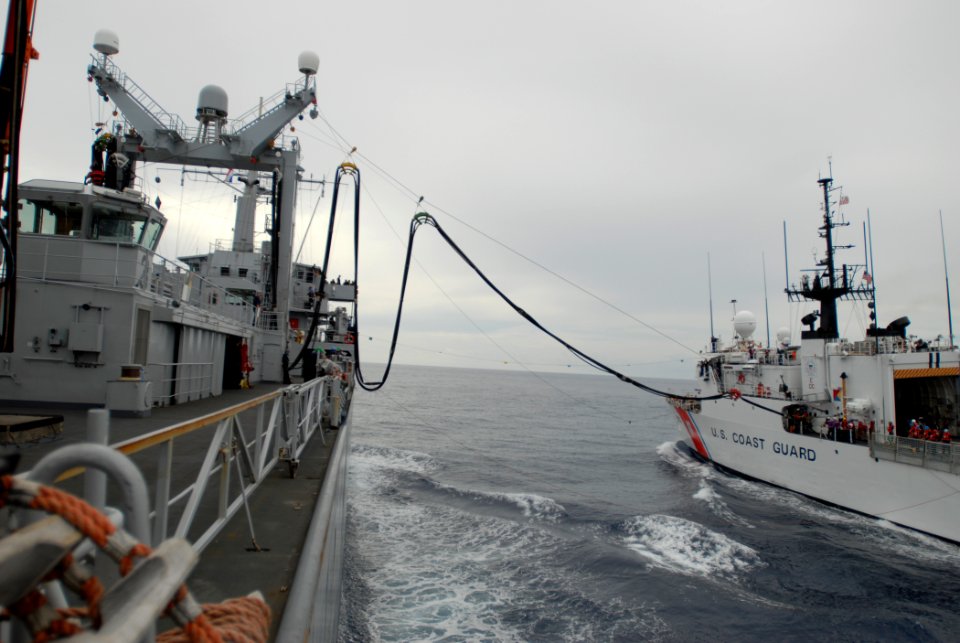 US Navy 090917-N-8590G-009 The Dutch navy fast combat support ship HNLMS Amsterdam (A386) conducts a replenishment at sea with the U.S. Coast Guard cutter Mohawk (WMEC 913)