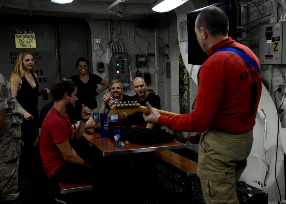 USS Bataan (LHD 5) 140726-N-YC845-061 (14614241597)