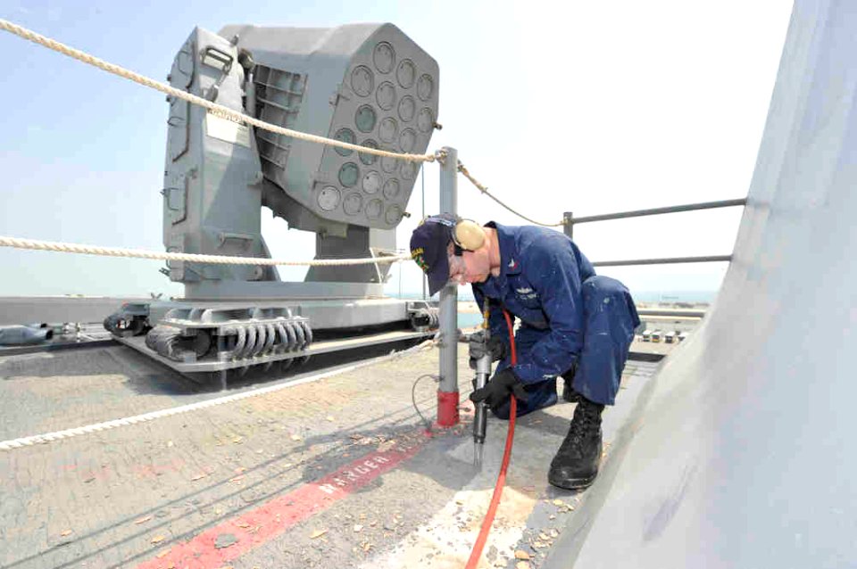 USS Bataan (LHD 5) 140718-N-AO823-021 (14714641405)
