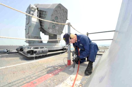 USS Bataan (LHD 5) 140718-N-AO823-021 (14714641405)